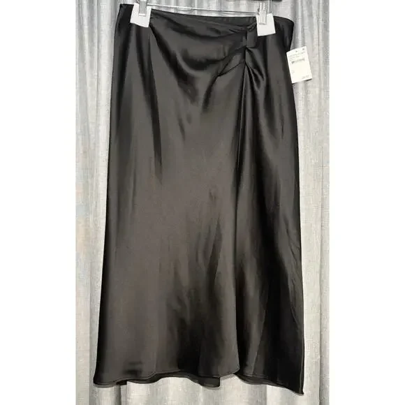 Elegant Black A-Line Skirt - Picture 2 of 9